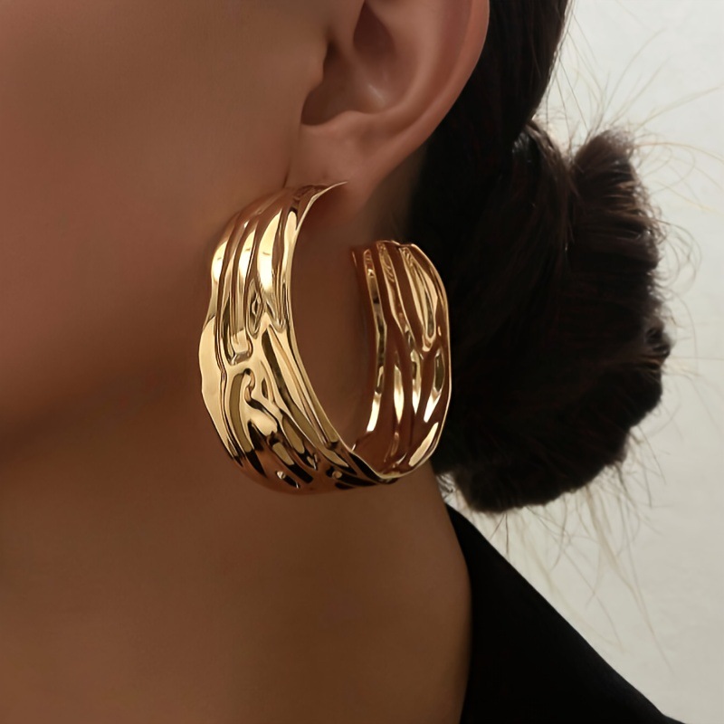 ABL Exaggerated Alloy Earrings 01