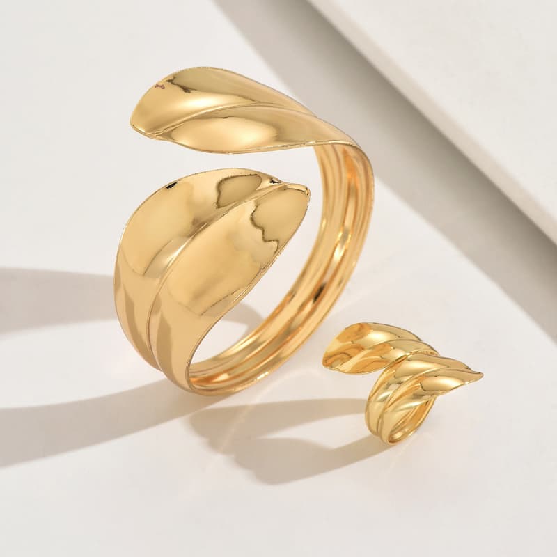 2ABL Exaggerated Alloy Bracelets  01