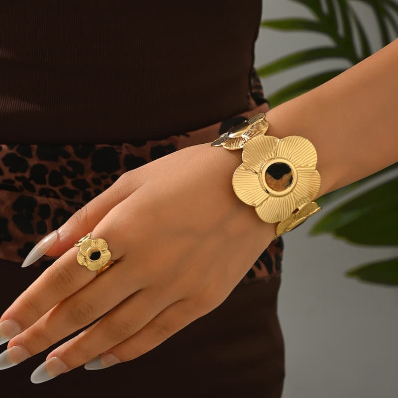2ABL Exaggerated Alloy Bracelets 02