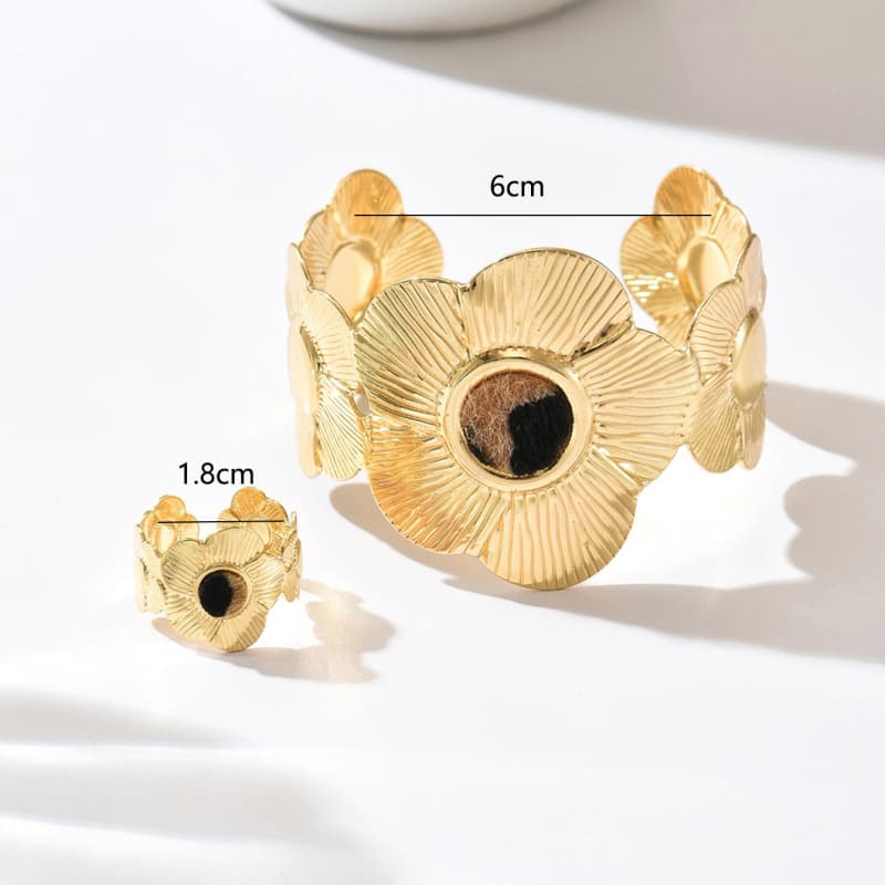 2ABL Exaggerated Alloy Bracelets 02