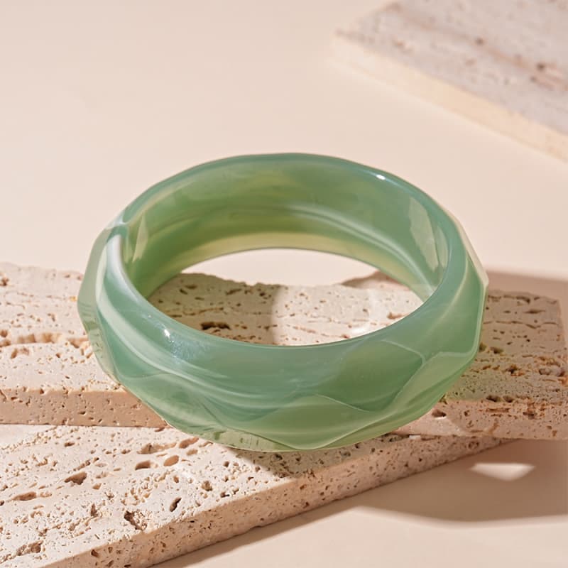 JQ Acrylic Bracelet 02