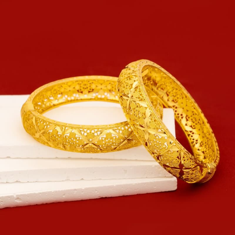 HM Gold-plated Bracelets 01