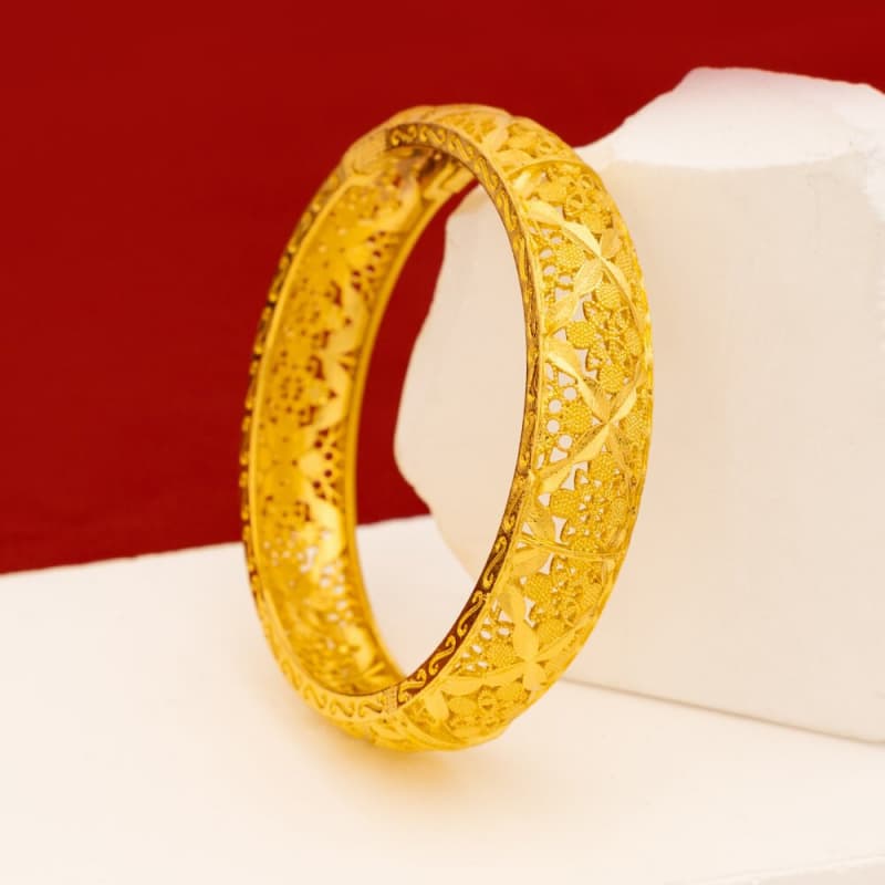 HM Gold-plated Bracelets 01