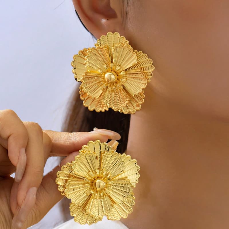 ABL Exaggerated Alloy Earrings 03