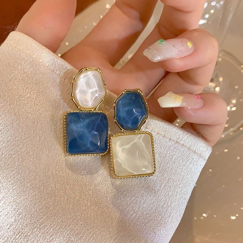 JCA Fast Fashion Earrings 01