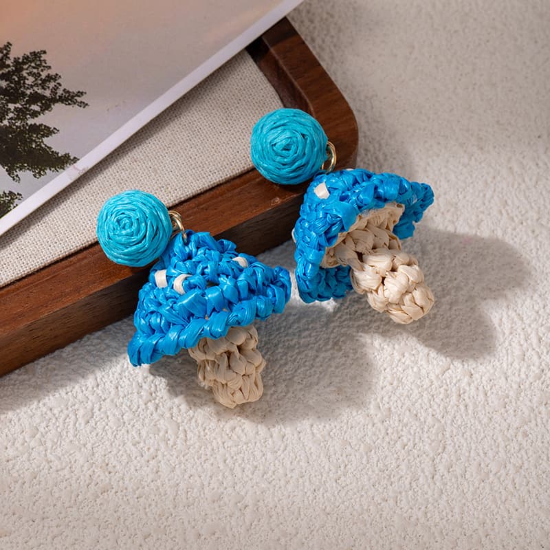 QHA Holiday-style Rafi Grass Earrings 01