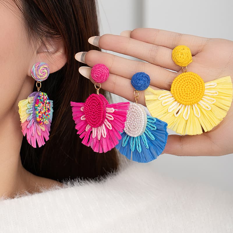 QHA Holiday-style Rafi Grass Earrings 02