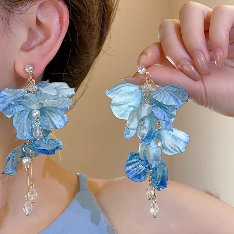 WLA Elegant Flower Earrings 01<