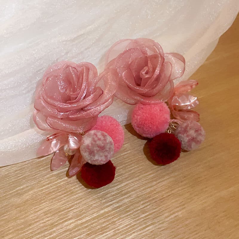 WLA Elegant Flower Earrings 02
