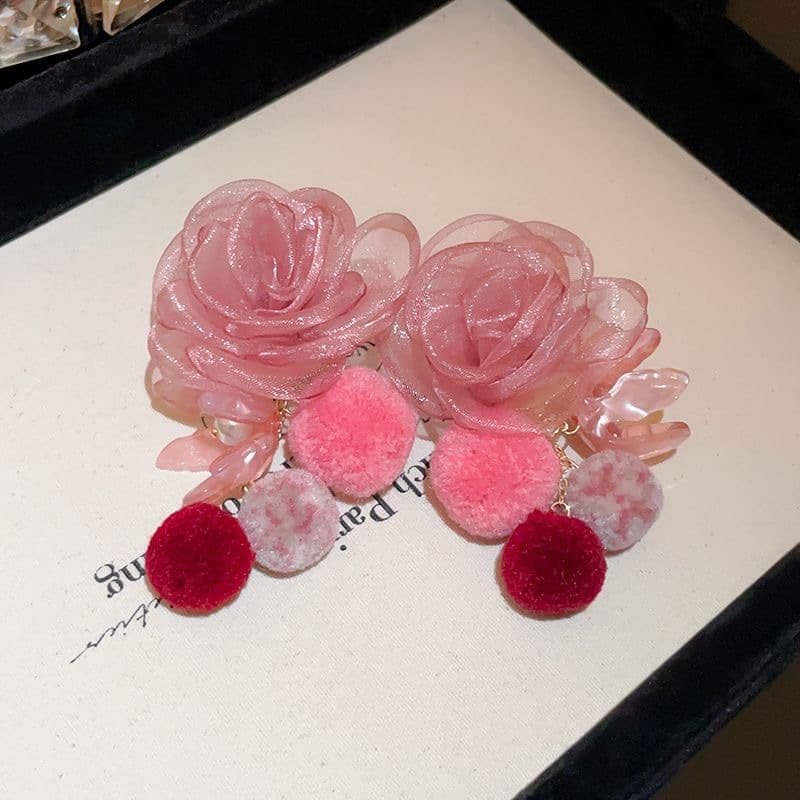 WLA Elegant Flower Earrings 02