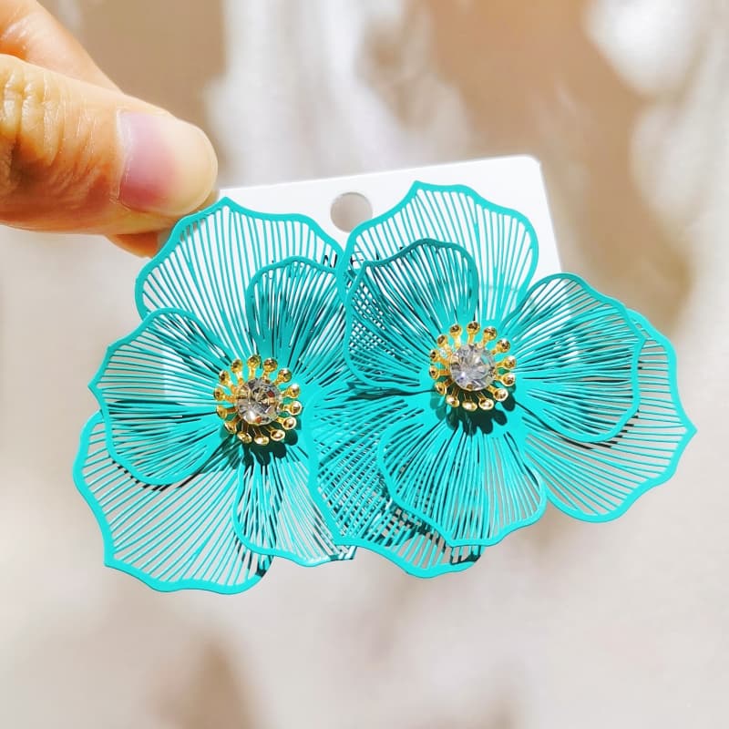 MLA Hollowed-out Metal Earrings 02