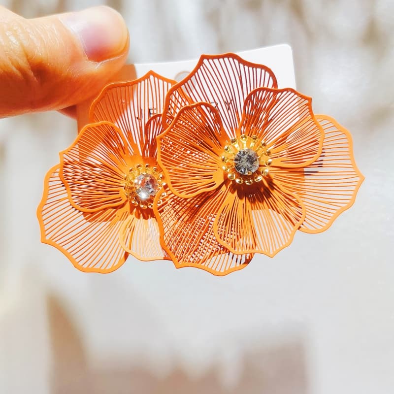MLA Hollowed-out Metal Earrings 02