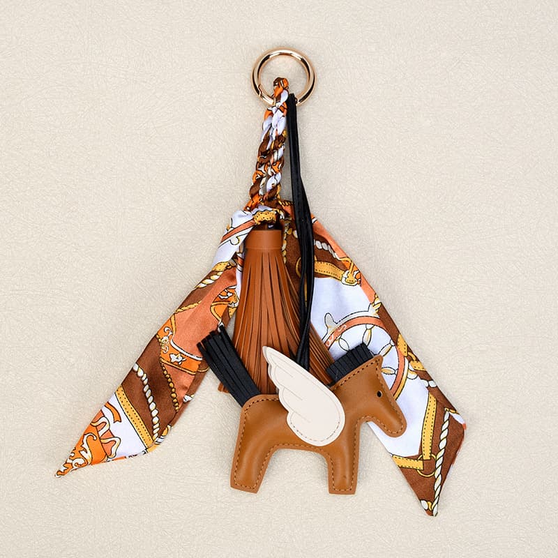 XJ PU&Silk Bag Hangers 01