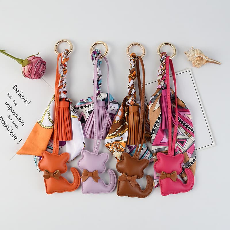 XJ PU&Silk Bag Hangers 02<